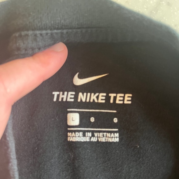 Nike Air T-Shirt - Picture 3 of 3